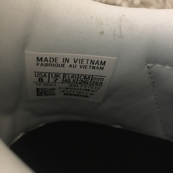 Reebok - Picture 10 of 11